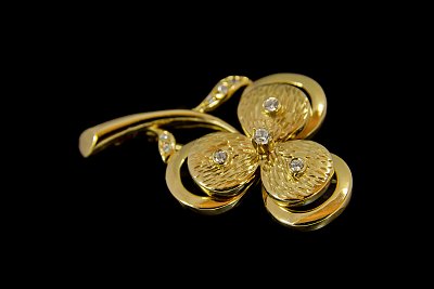 Broche Trébol Zirconias Blancas