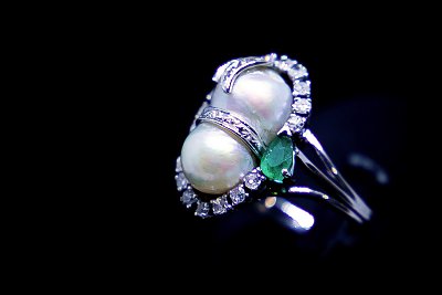 Diamonds Emerald Pearls Ring