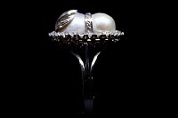 Anel Brilhantes Esmeralda Pérolas