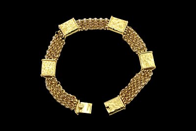 Bracelet
